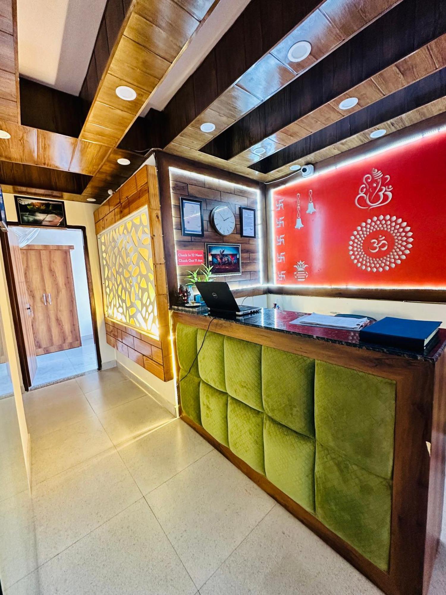 Hotel Royal Orbit By Arony Hospitality 德拉敦 外观 照片
