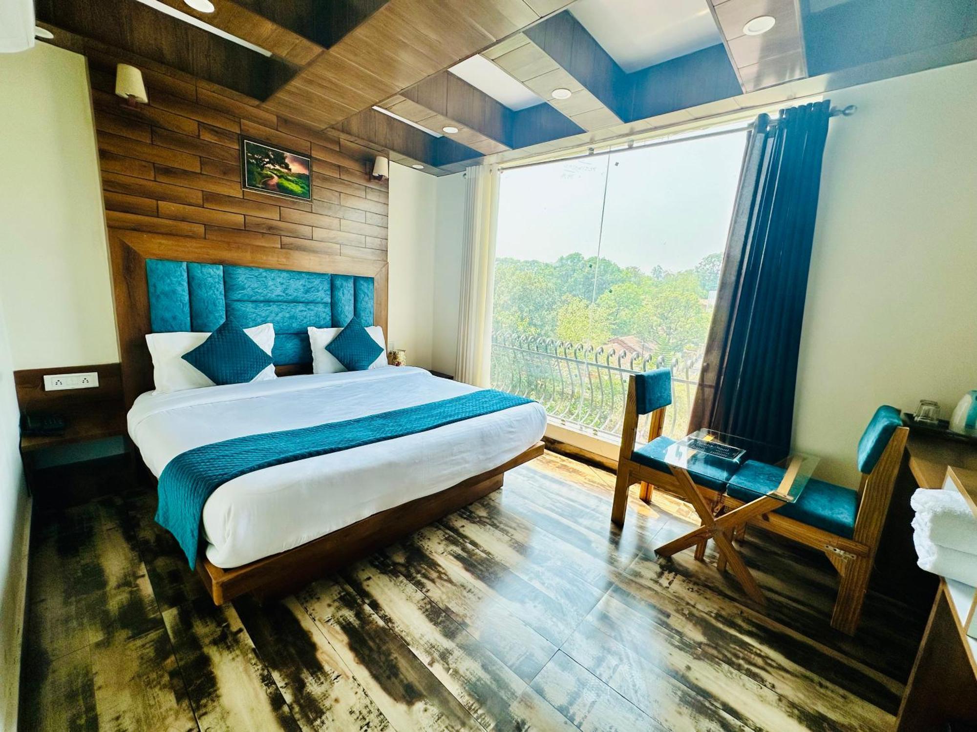 Hotel Royal Orbit By Arony Hospitality 德拉敦 外观 照片
